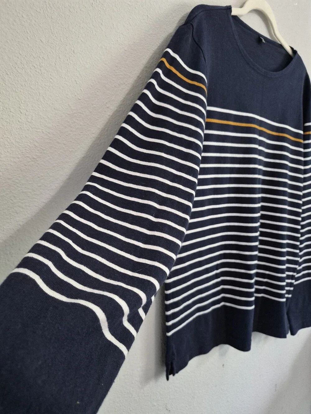 Uniqlo Navy Stripe Long Sleeve Mens Sweater Medium Nautical Preppy